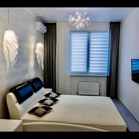 Central Apartment Odessa Exterior foto