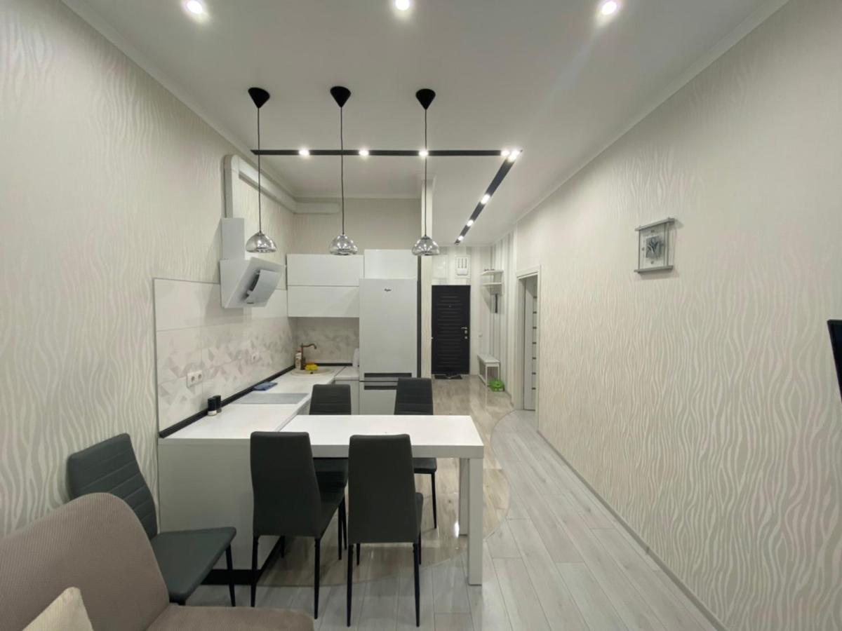 Central Apartment Odessa Exterior foto