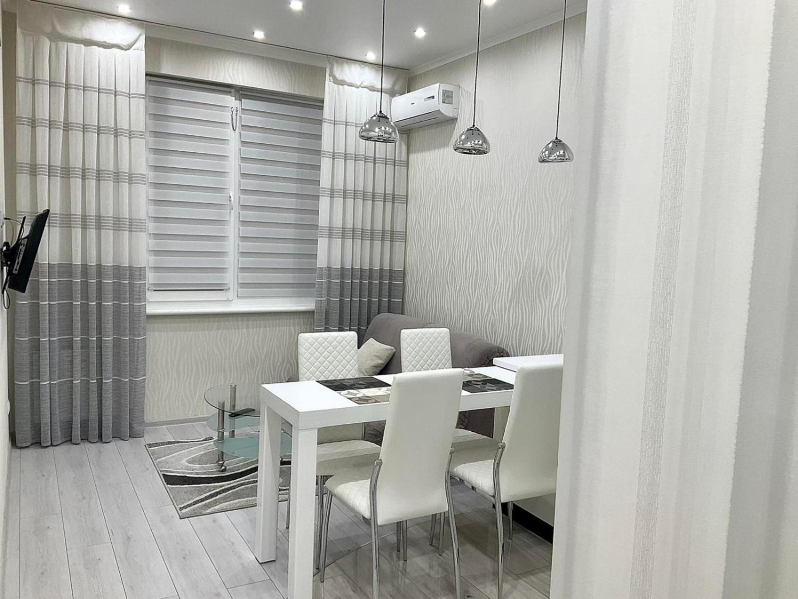 Central Apartment Odessa Exterior foto